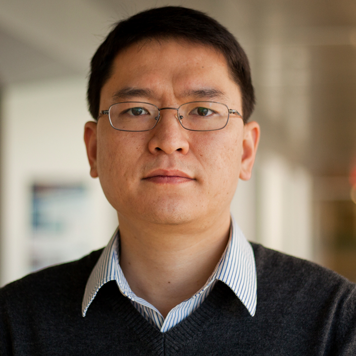 Headshot of Zhaohui Zhong